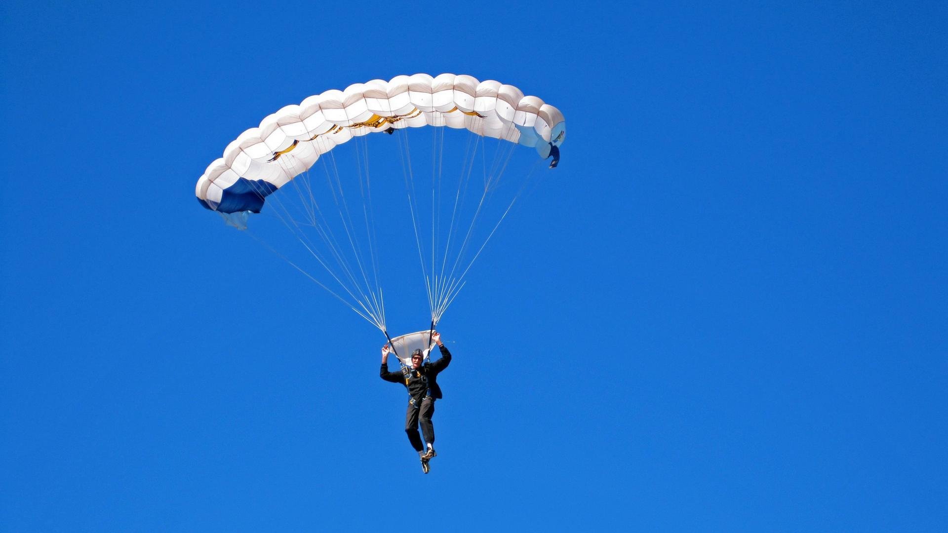 华体会体育网址-【冠军之路】马克·塞尔比：从逆境中崛起的坚韧精神，马克塞尔比的人生经历